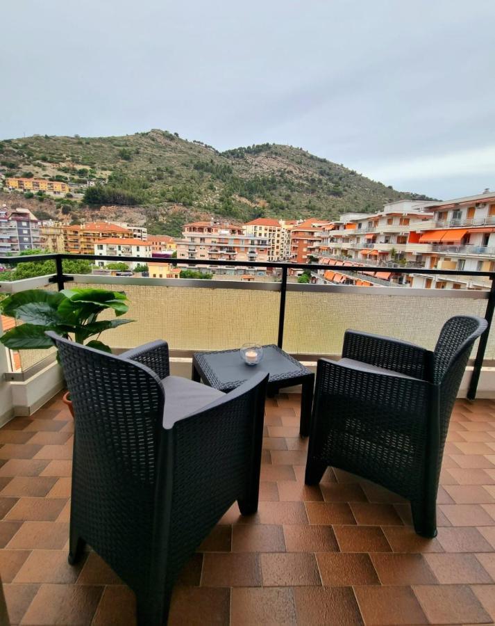 Ferienwohnung Casa Di Bea Ventimiglia Exterior foto
